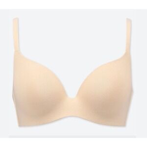 Uniqlo Wireless Bra 3D Hold Seamless Beige Nude Size 38 40 B/C